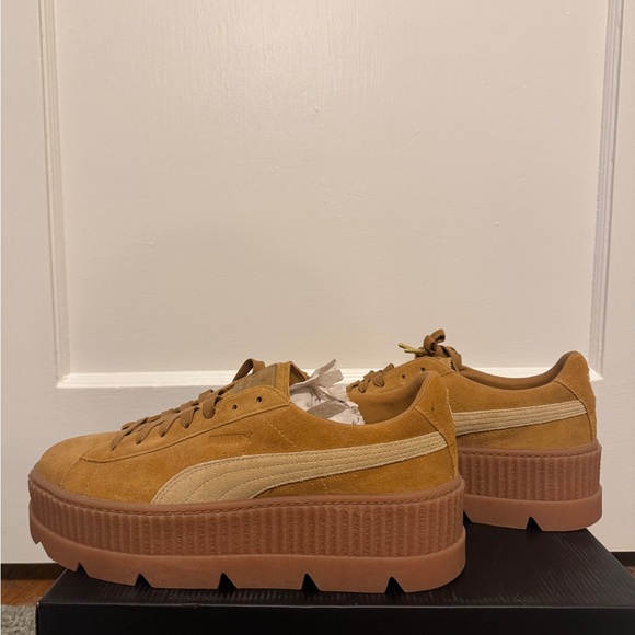 Puma Other - FENTY X PUMA platform sneakers